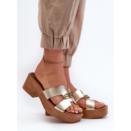 Zazoo 40412 elegante dameflip-flops i læder med gulddekoration gylden 2