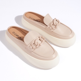 Lukkede, stilfulde beige flip-flops til kvinder 1