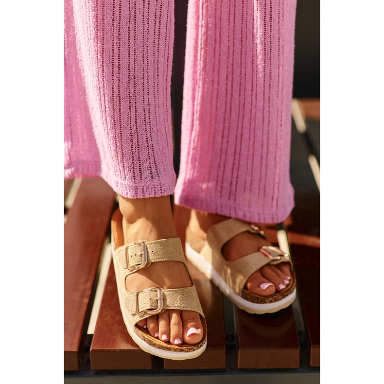 Dame-flip-flops på en platform med spænder, beige øko ruskind Ursila 1