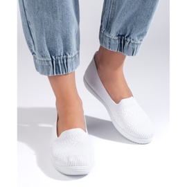 Slip-on i hvidt stof til kvinder 1