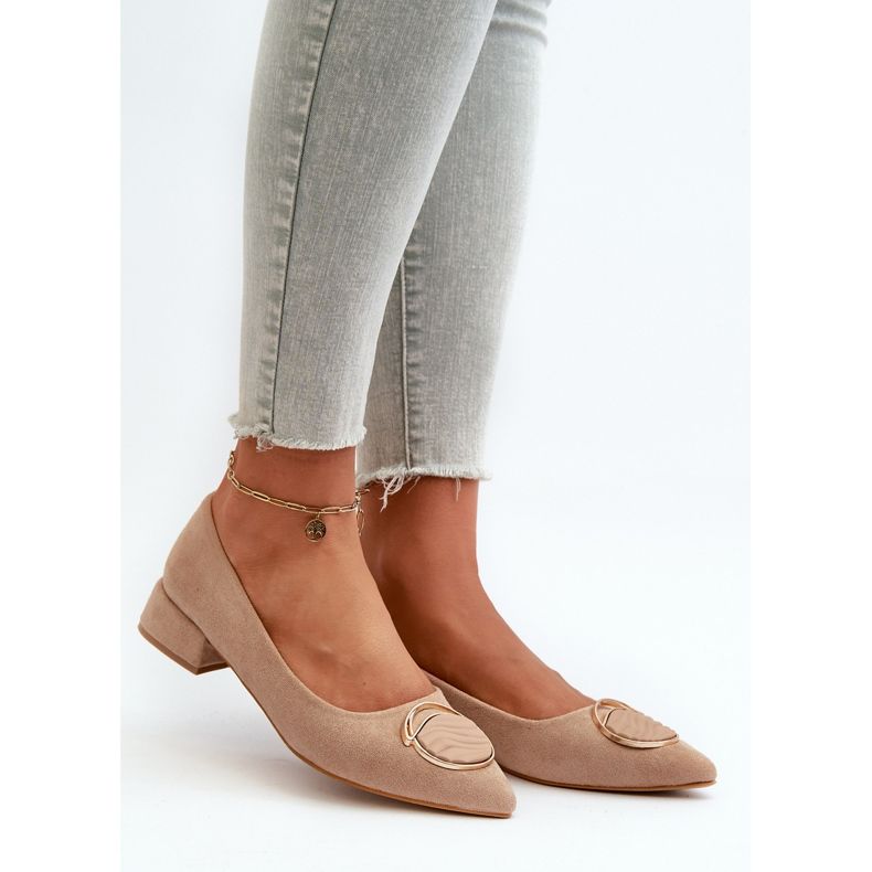 Lavhælede pumper lavet af Eco Suede S.Barski KV27-037 Beige 1