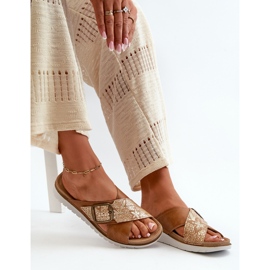 Komfortable dameflip-flops med spænde Inblu CN000032 Camel brun 9