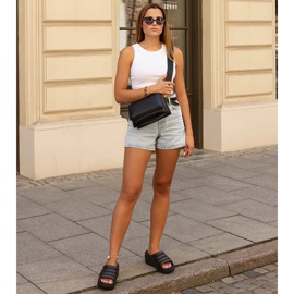 Aminas sorte massive flip-flops 1