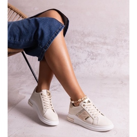 Beige sneakers dekoreret med Xarles rhinestones 1