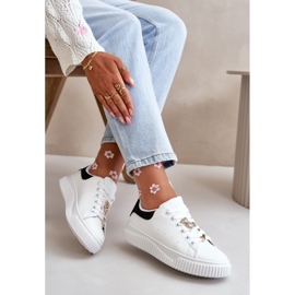 Low-top sneakers lavet af øko-læder med stifter, hvid og sort Cillione 2