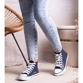 Marineblå high-top sneakers lavet af øko læder fra Boniface 1