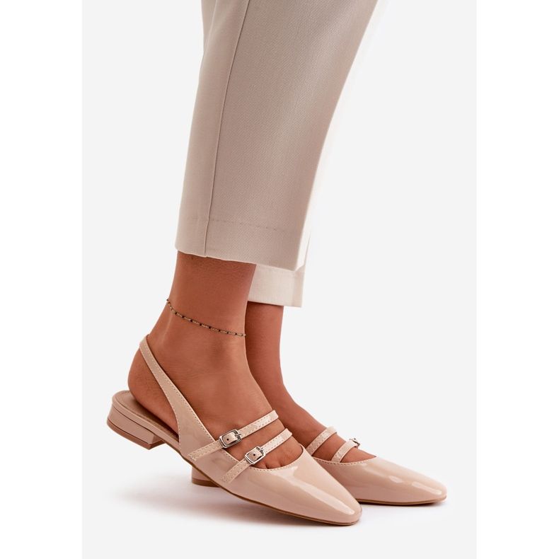 Laklæderballerinaer med stropper på lave hæle, Beige Bialettia 1