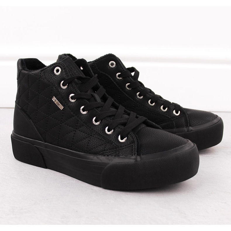Sorte quiltede, isolerede sneakers Big Star OO274A480 2