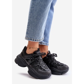 Damesneakers på en massiv sål, sorte Amoserna 1