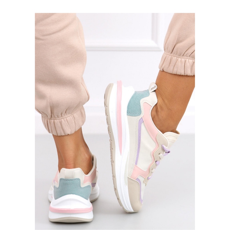 Lyserøde sportssko beige 2