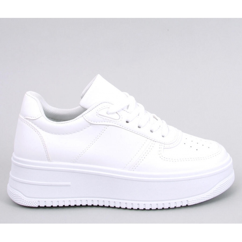 Hvide damesneakers 1