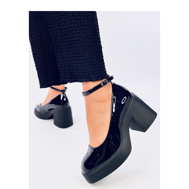 Sorte højhælede pumps 1
