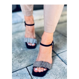 Dash Sorte sandaler med bred hæl - Inello 1