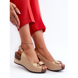 Beige kilesandaler til kvinder 1