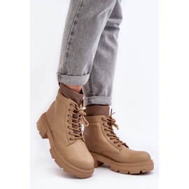 Beige slip-on støvler med bindebånd 1
