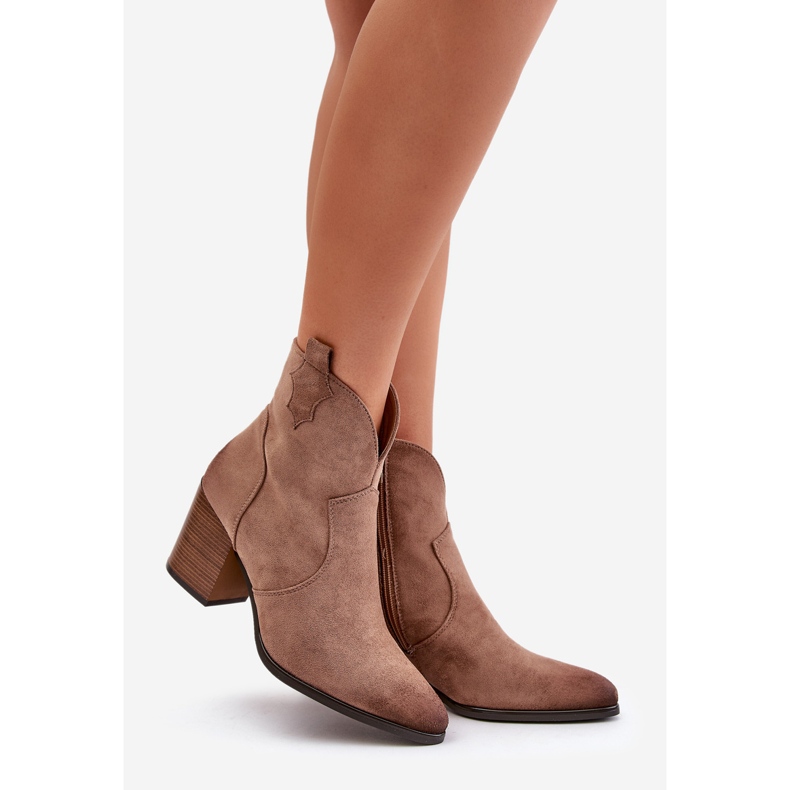 Cowboystøvler på høj hæl isoleret lavet af øko ruskind Vinceza 58345 Dark Beige 1