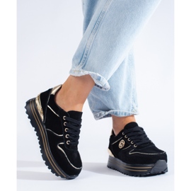 Sorte sneakers til kvinder på platformen 1