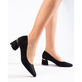 Suede sorte lavhælede pumps 1