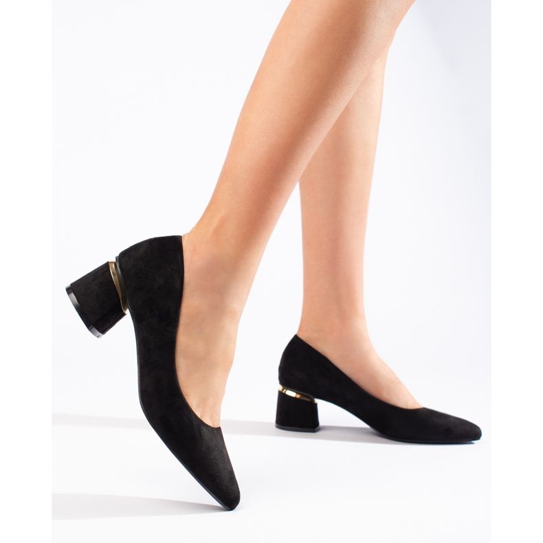 Suede sorte lavhælede pumps 1