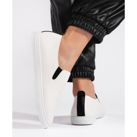 Gennembrudte slip-on sneakers i hvid og sort 3