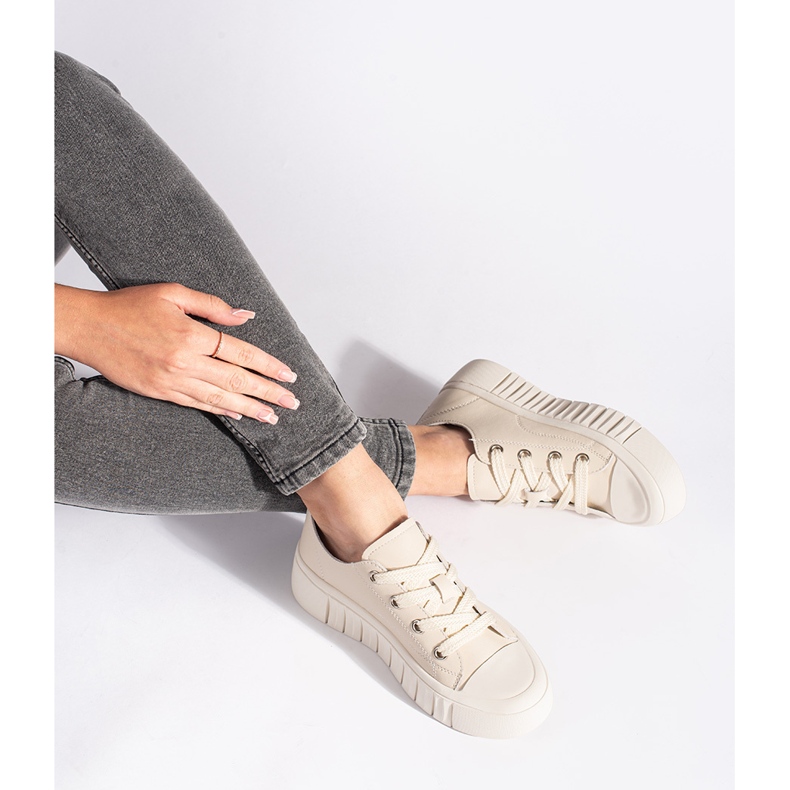 Sneakers i beige læder til kvinder 1