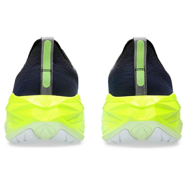 Asics Novablast 4 sko 1011B693-003 sort 2