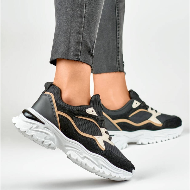 Damesneakers med tyk sål, sort 9062-B 1