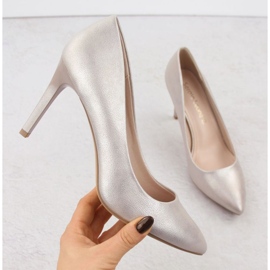 Sergio Leone 1339 pumps i beige ruskind 1
