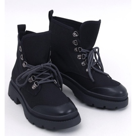 Sorte trekking sneakers 1