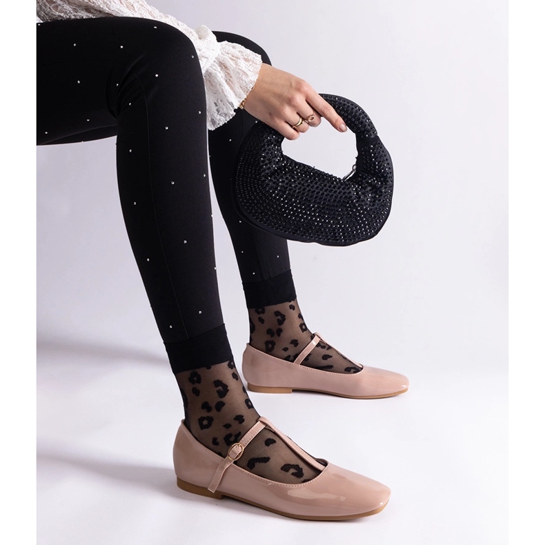 Beige patent ballet lejligheder med bælte 1
