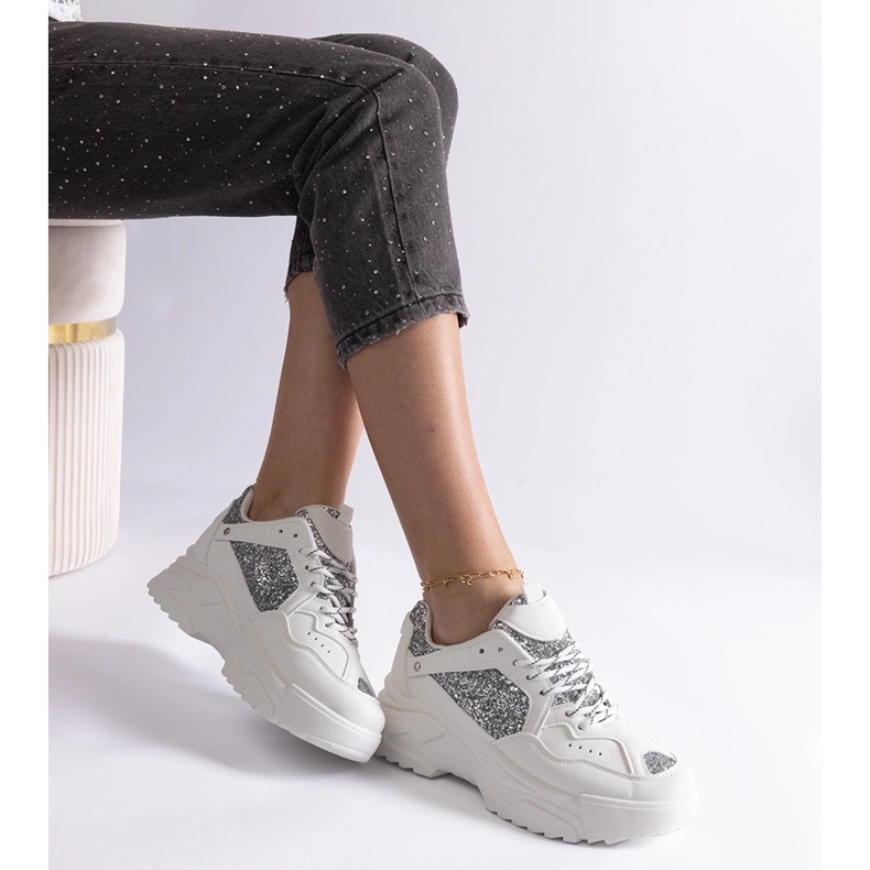 Hvide damesneakers med glitterindlæg 2