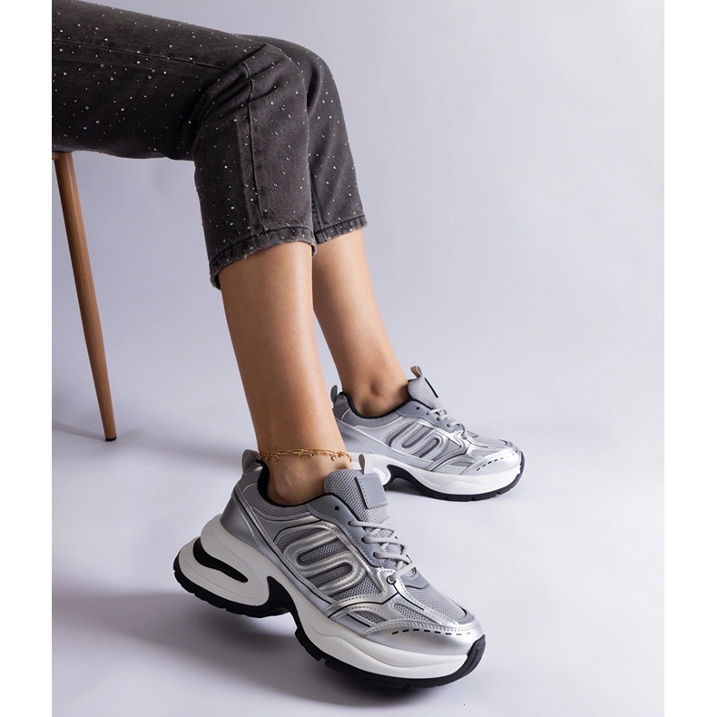 Sølv sportssneakers til kvinder 1