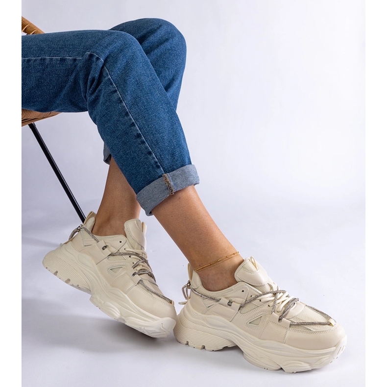 Beige sportssneakers til kvinder 1
