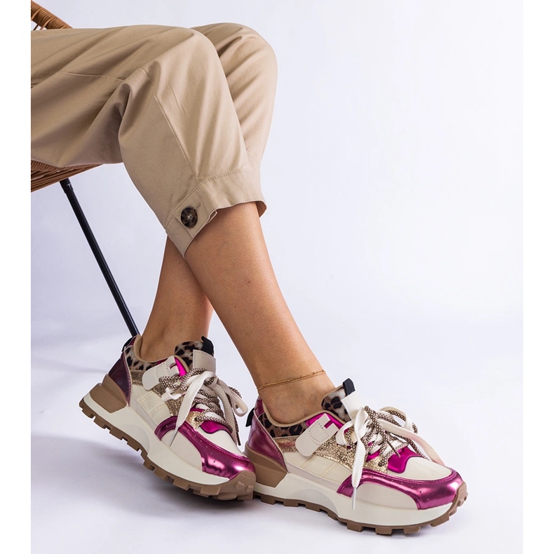 Pink sneakers dekoreret med et dyremotiv lyserød 2