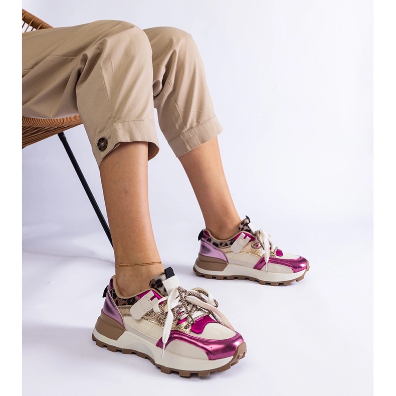 Pink sneakers dekoreret med et dyremotiv lyserød 1