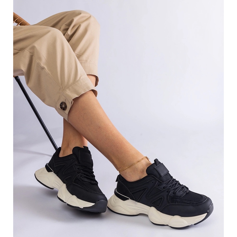 Sorte sportssneakers til kvinder 1