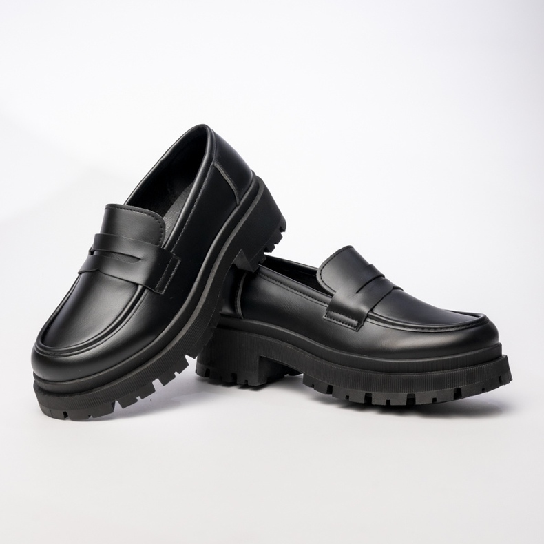 Kvinders sorte loafers 1