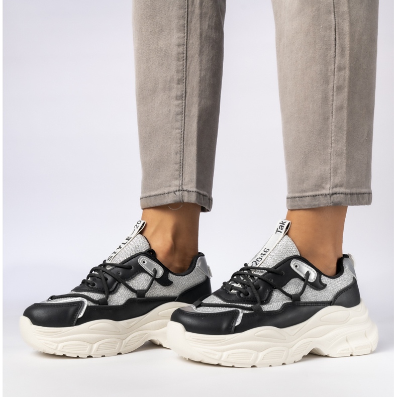 Kvinders sorte sports -sneakers 1