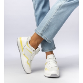 Kvinders hvide sports -sneakers 1