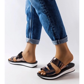 Dame loafers i sort læder med en tyk sål 1