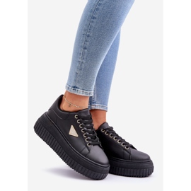 Stilfulde sneakers på en massiv sort platform 1