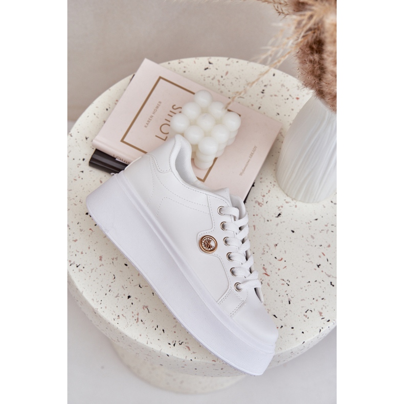 Eco læder sneakers på en platform med en gylden detalje hvid 2