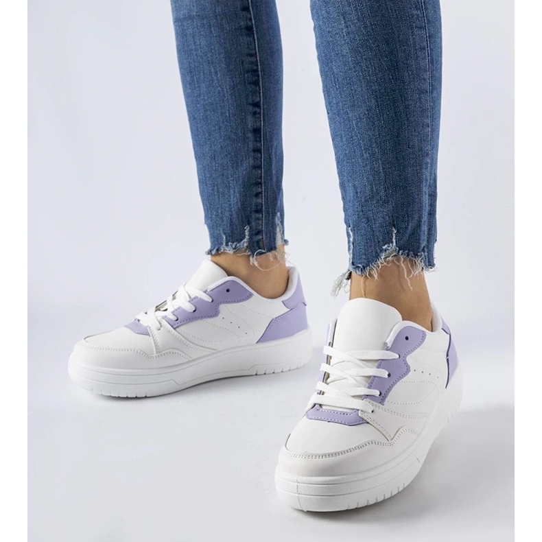 D/GMR Hvide sneakers med lilla Fournie-accenter 1