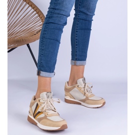 Brown Women's Sneakers på en skjult kile brun 1