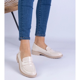 Kvinders beige sko, lakerede loafers 1