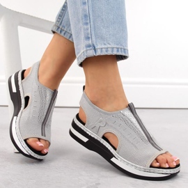 Komfortable slip-on sandaler Rieker W RKR686 metallic 2