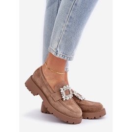 Eco Suede Women's Loafers med en dekorativ broche mørk beige 1