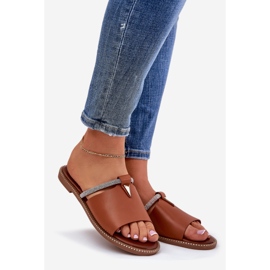 Eco Leather Flat -Hælede flip flops med en dekorativ kamelrem brun 1