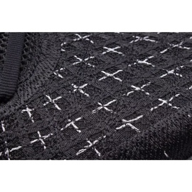 Sko Under Armour Velocity Wind 2 M 3024903-001 sort 16