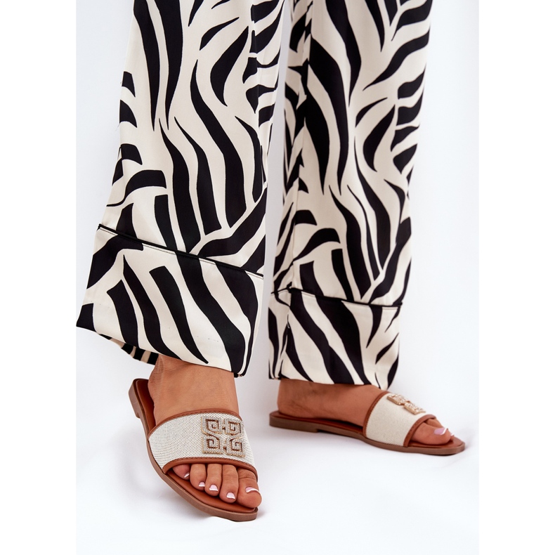 Elegant kvinders flip flops med kamelflat -hælet dekoration brun 2
